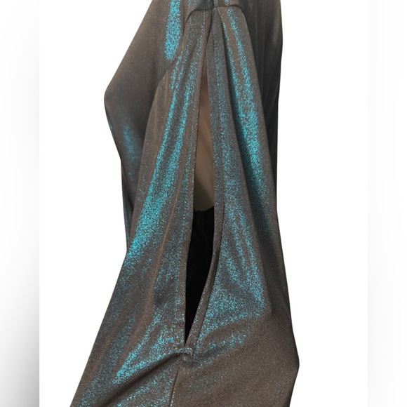 Dressbarn collection stretchy green shimmer with rutching on sides Size 18-20 - Picture 5 of 9